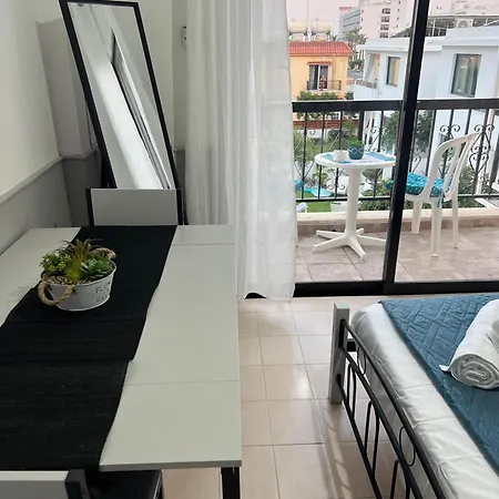 Apartment Azul By The C